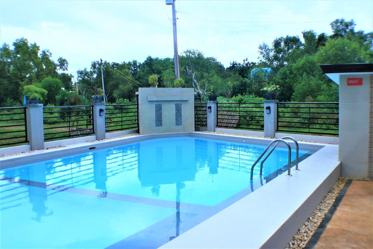 Zen Rooms Greenfields Inn Bohol Panglao Esterno foto